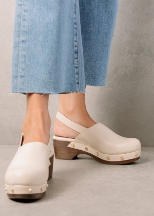 Women's Alohas Vinyl Leather Clogs With Wooden Heel Clogs White NZ | M5T-9190