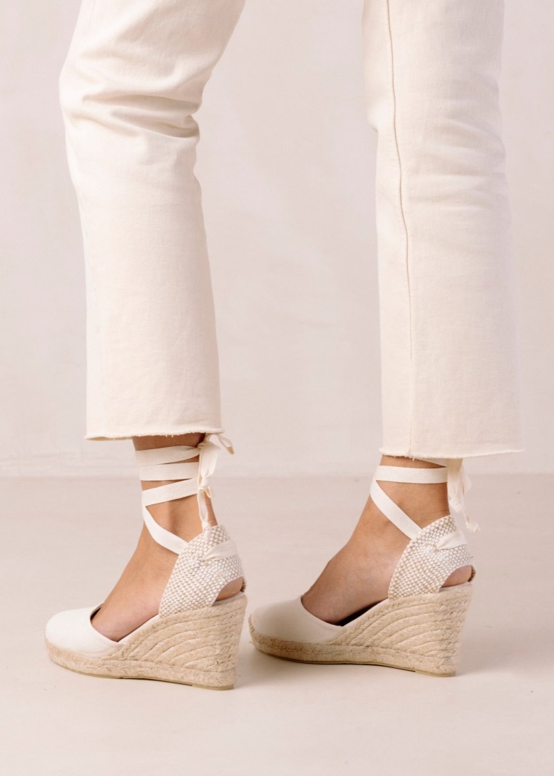 Women's Alohas Clara by Day Canvas Espadrille Wedges Espadrilles White NZ | Y3J-9800