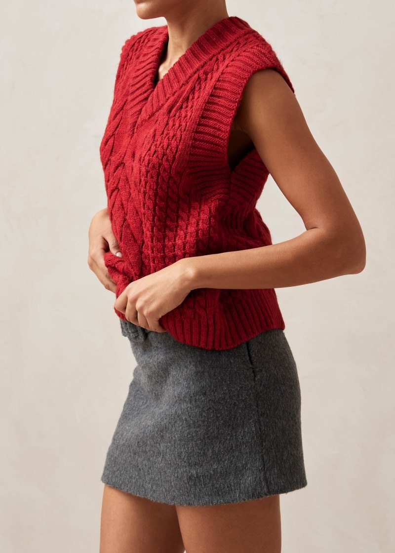 Women's Alohas Cosy Sweater Vest Vests Red NZ | S4Q-3497