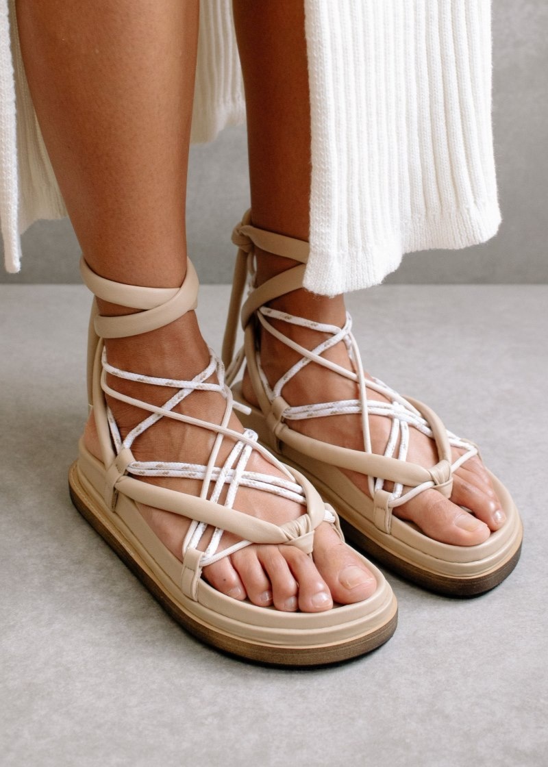 Women's Alohas Jungle Leather Strappy Flip-flop Sandals Sandals Beige NZ | V3E-7325