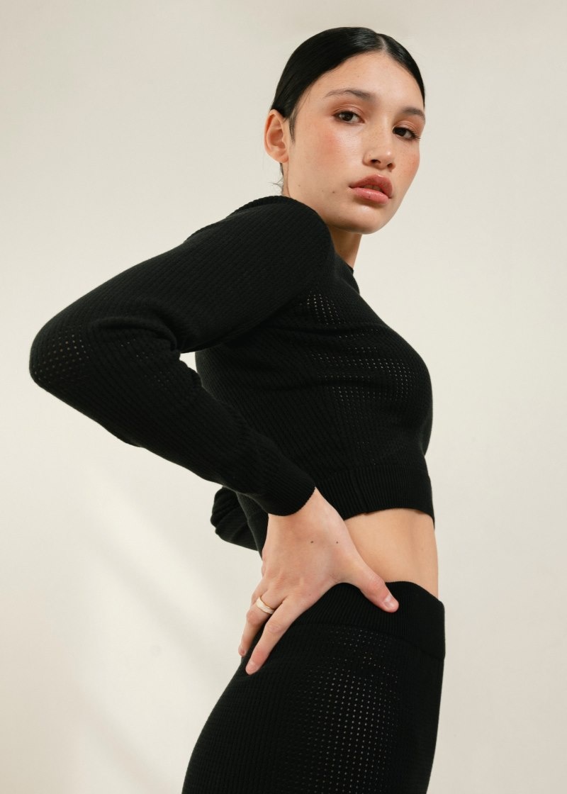 Women's Alohas Roy Long Sleeve Knit Crop Top Sweaters Black NZ | S7V-1918