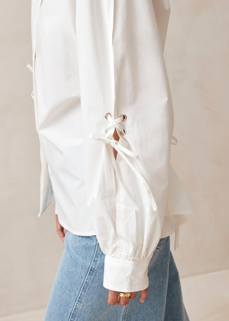 Women's Alohas Sugar Back-tie Shirt With Cutouts Shirts White NZ | V6T-6846