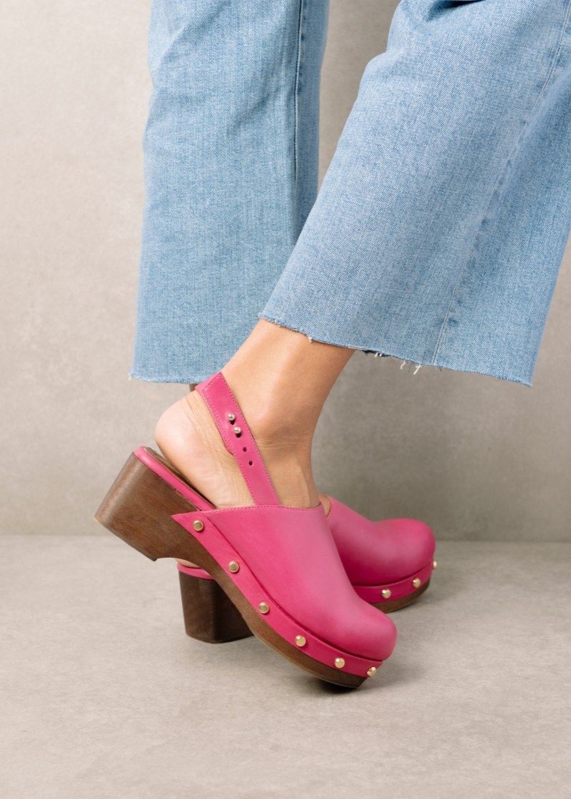 Women's Alohas Vinyl Leather Clogs With Wooden Heel Clogs Pink NZ | H0O-2462