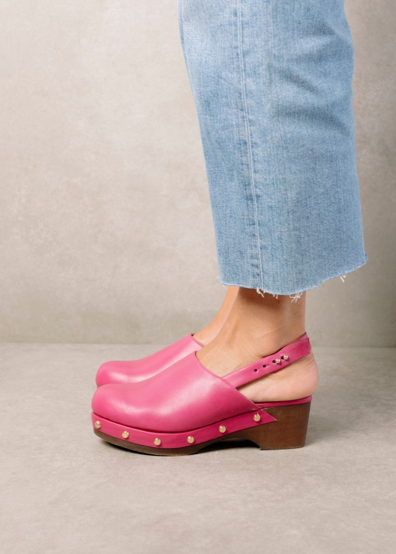 Women's Alohas Vinyl Leather Clogs With Wooden Heel Heels Pink NZ | G1E-0420